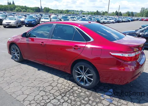 2015 Toyota Camry Xse z USA, uszkodzony, nr VIN 4T1BF1FKXFU920480